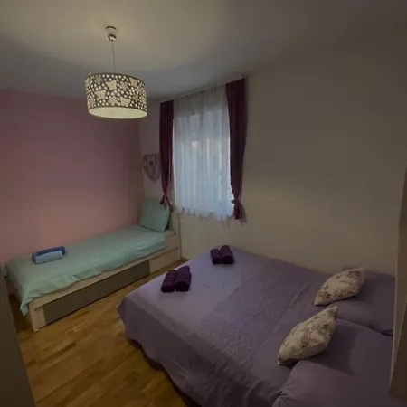 Petra Apartment *